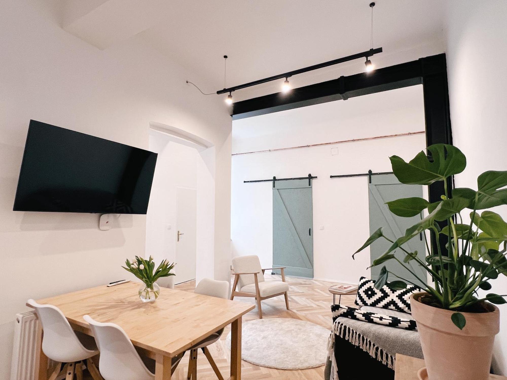 Central Loft Apartment Near Belvedere Castle Відень Екстер'єр фото